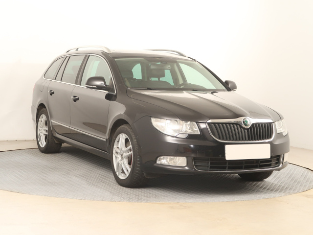 Škoda Superb 2011