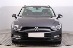 Volkswagen Passat - 2015