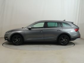 Skoda Octavia Scout - 2022