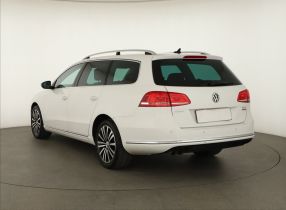 Volkswagen Passat - 2011