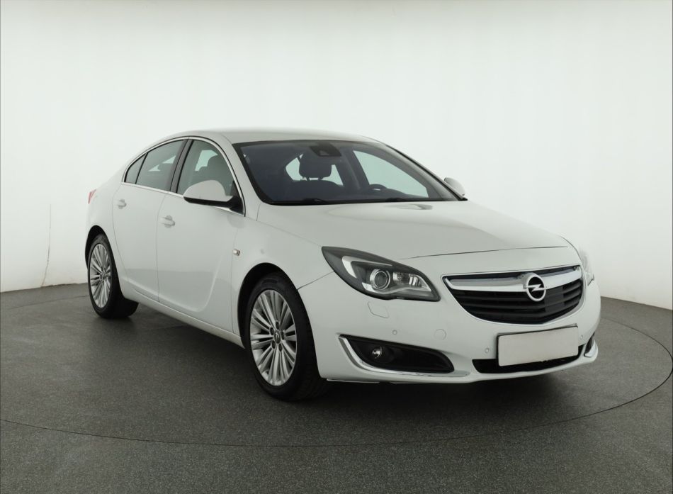 Opel Insignia - 2015