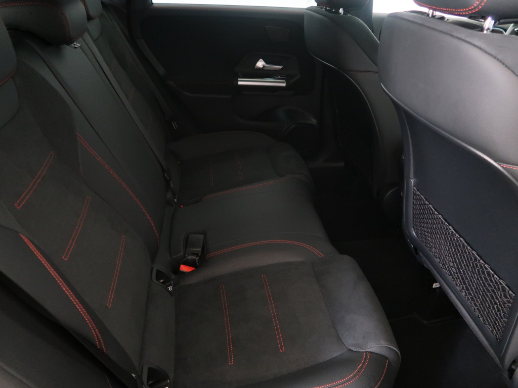 Mercedes-Benz B