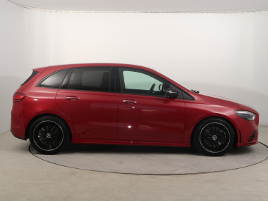 Mercedes-Benz B - 2024