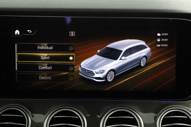 Mercedes-Benz E - 2021