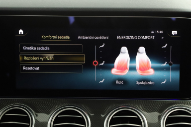 Mercedes-Benz E - 2021