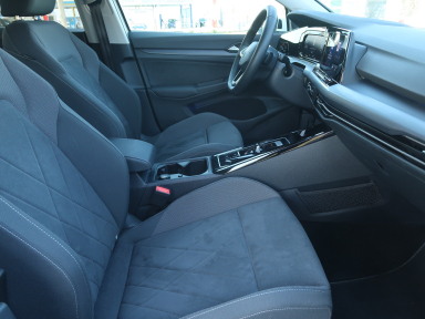 Volkswagen Golf - 2024