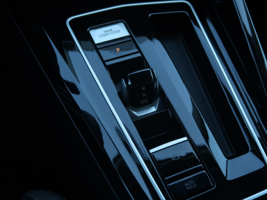 Volkswagen Golf - 2024