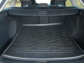 Volkswagen Golf - 2024