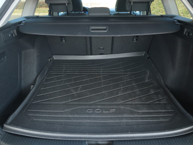 Volkswagen Golf - 2024