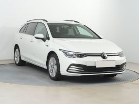 Volkswagen Golf - 2024