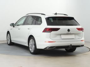 Volkswagen Golf - 2024