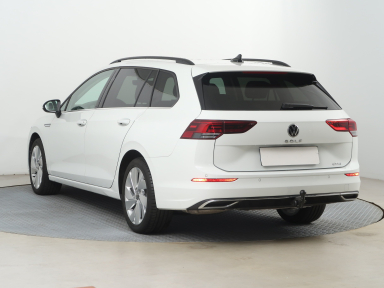 Volkswagen Golf - 2024