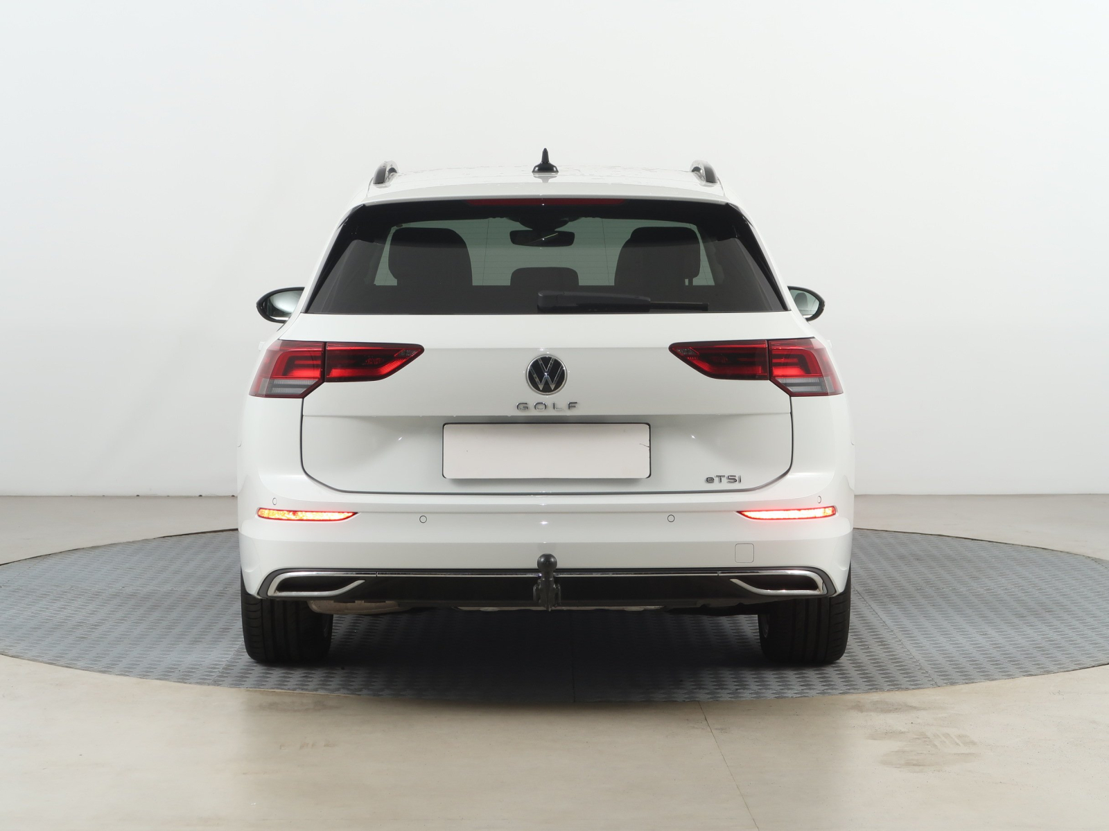 Volkswagen Golf - 2024
