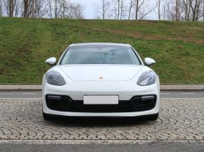 Porsche Panamera - 2017