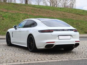 Porsche Panamera - 2017