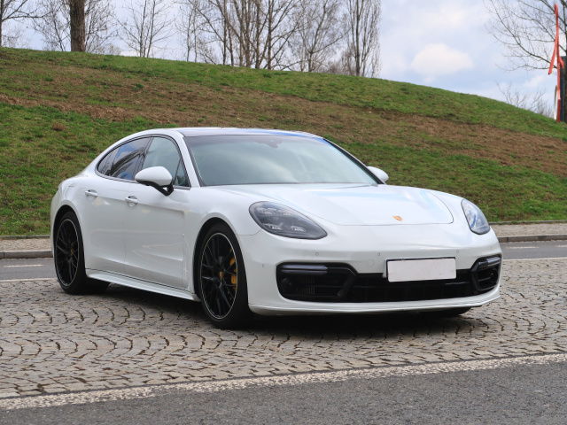 Porsche Panamera 2017