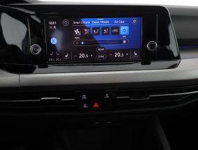 Volkswagen Golf - 2021