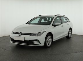 Volkswagen Golf - 2021