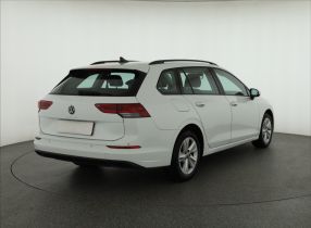 Volkswagen Golf - 2021