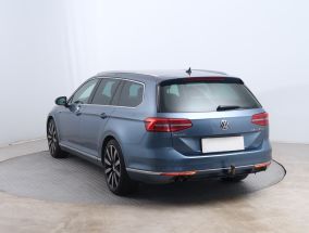 Volkswagen Passat - 2015