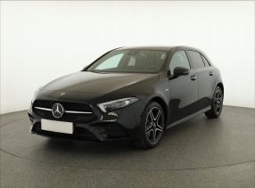 Mercedes-Benz A - 2022