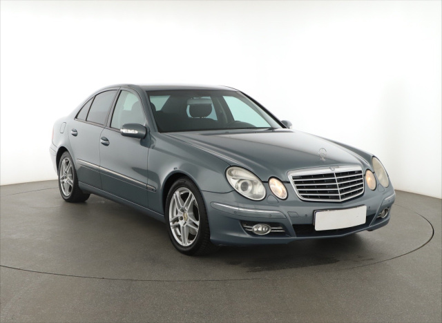 Mercedes-Benz E 2006