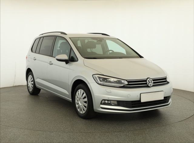 Volkswagen Touran 2016