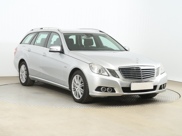 Mercedes-Benz E 2010