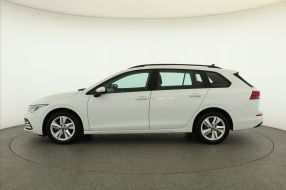 Volkswagen Golf - 2021