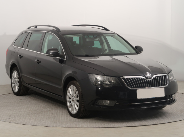 Škoda Superb 2013