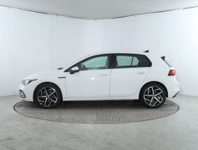 Volkswagen Golf - 2021
