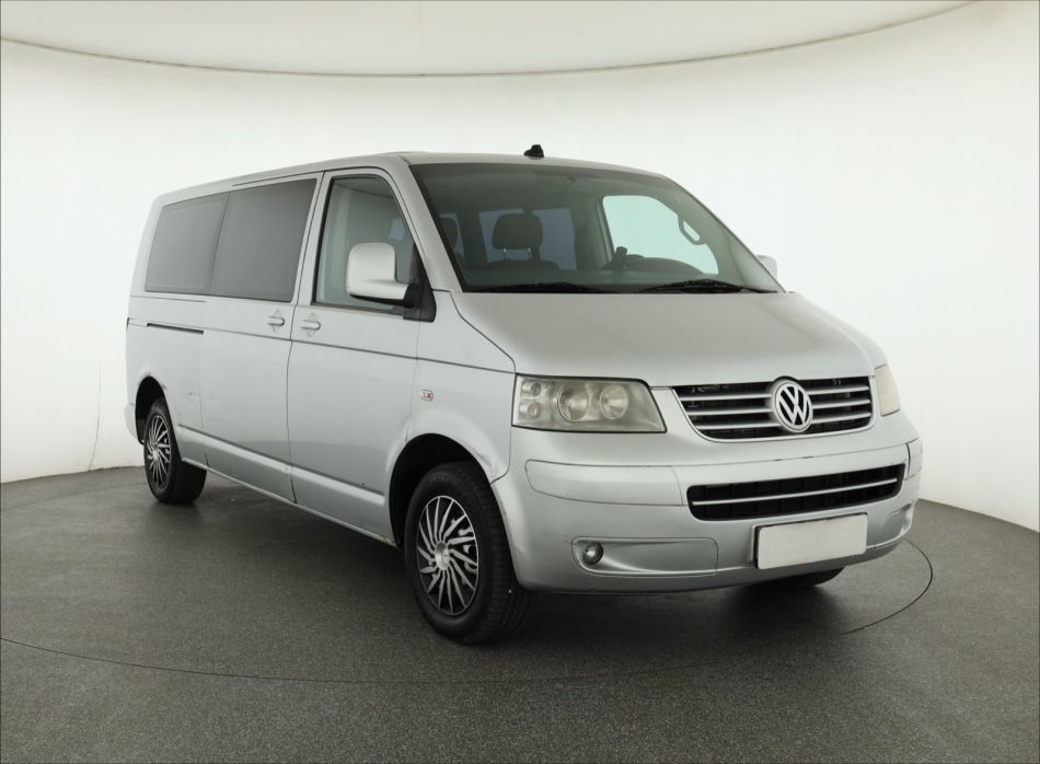 Volkswagen Caravelle - 2009