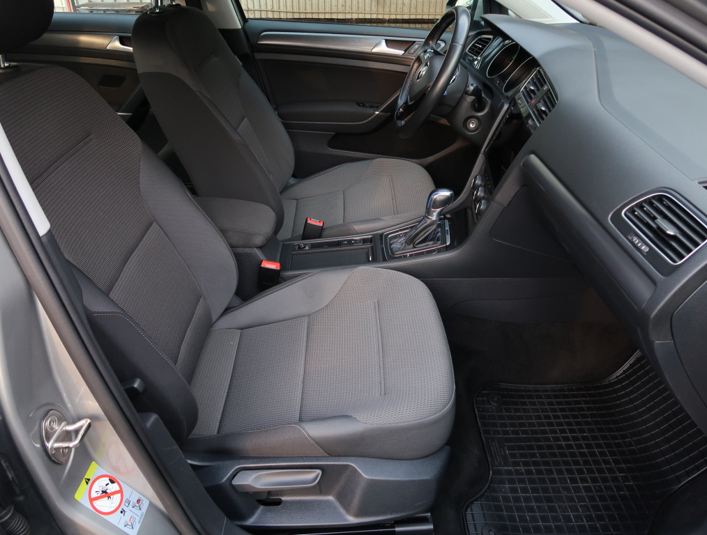 Volkswagen e-Golf