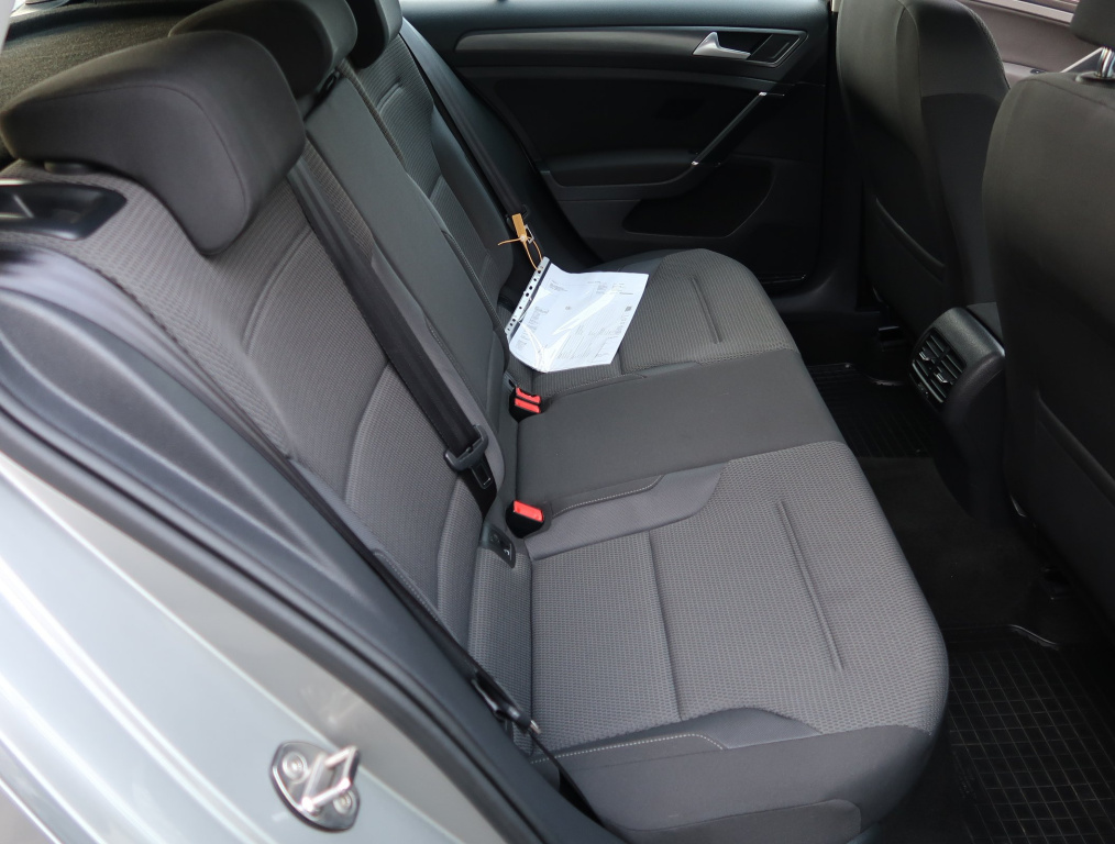 Volkswagen e-Golf