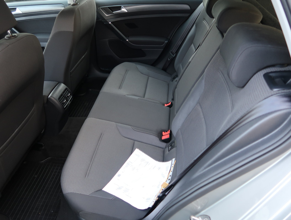 Volkswagen e-Golf