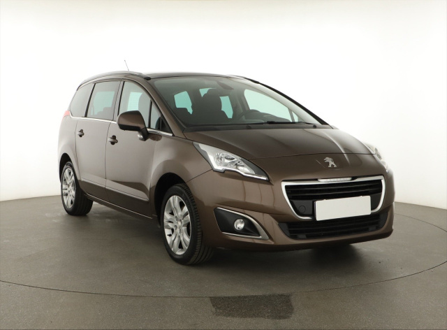 Peugeot 5008 2015