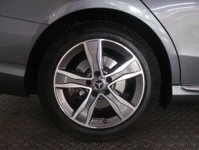 Mercedes-Benz C - 2019