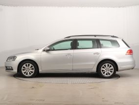 Volkswagen Passat - 2011