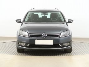 Volkswagen Passat - 2011