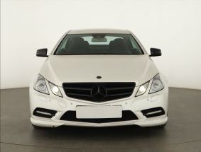 Mercedes-Benz E - 2012