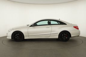 Mercedes-Benz E - 2012
