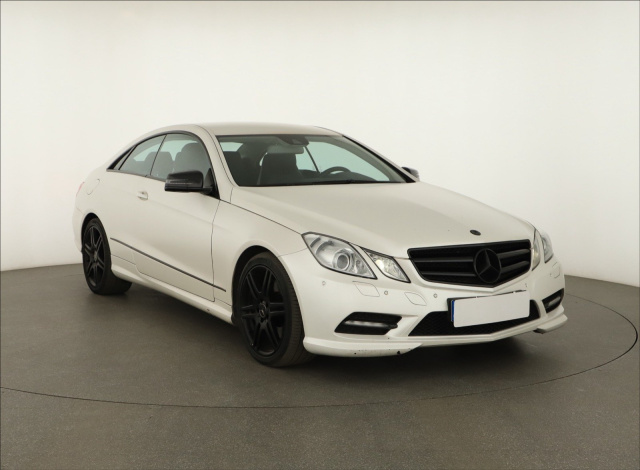 Mercedes-Benz E 2012