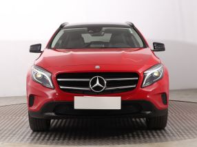 Mercedes-Benz GLA - 2016