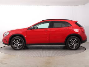 Mercedes-Benz GLA - 2016
