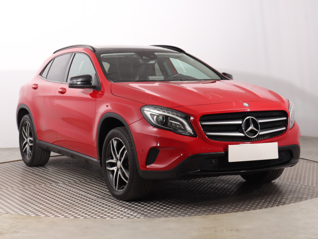 Mercedes-Benz GLA 2016