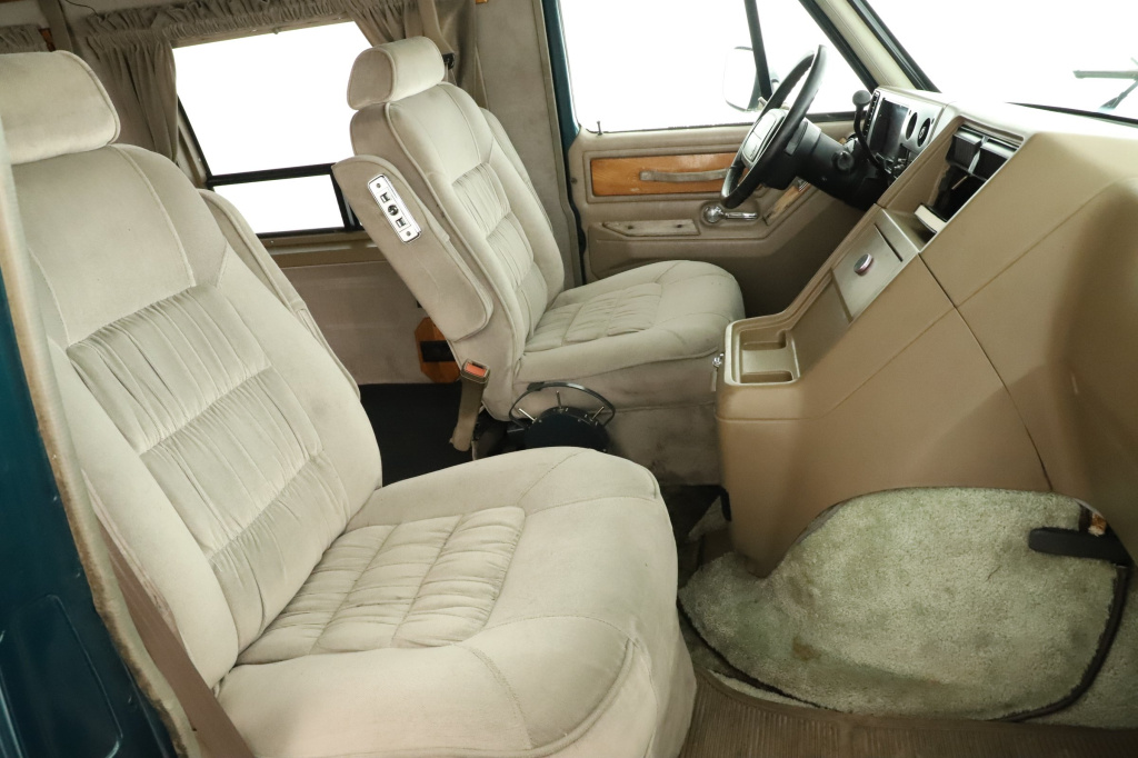 Chevrolet Chevy Van G20