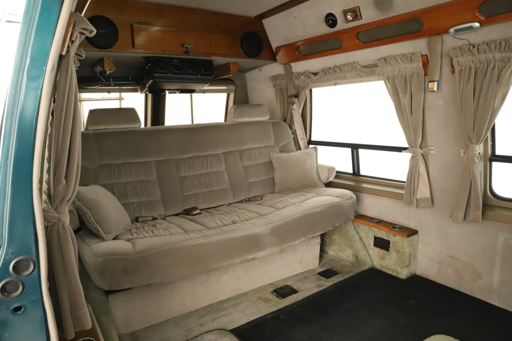 Chevrolet Chevy Van G20