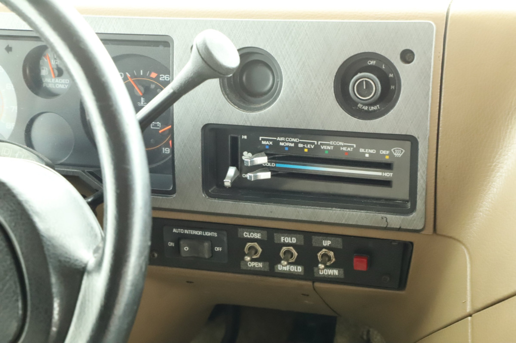 Chevrolet Chevy Van G20