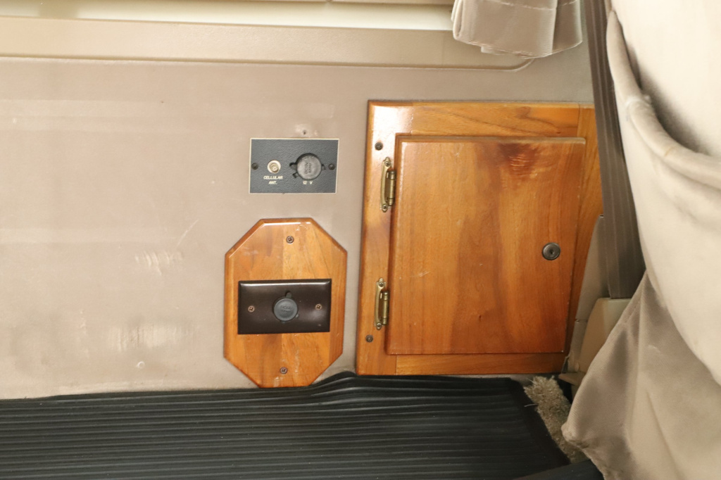 Chevrolet Chevy Van G20
