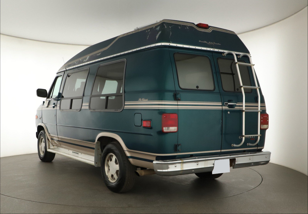 Chevrolet Chevy Van G20